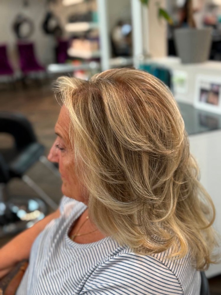 Erin Kelley Salon Image