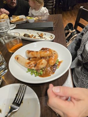 Lucky Well Irish Pub & Eatery by null