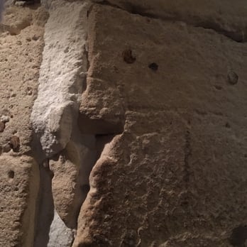 Gambino - Original walls.. Over 500 years old - Italian Near Me - Paris, 75 Gambino - Original walls.. Over 500 years old - Italian Near Me - Paris, 75