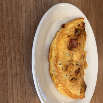 Leonardo's Cafe Kimbo - Classic omelette - Cafes Near Me - Cobh, Colorado Leonardo's Cafe Kimbo - Classic omelette - Cafes Near Me - Cobh, Colorado