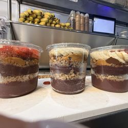 Holly Bowls & Bites - Açai bowls