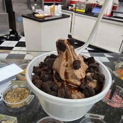 Love's Yogurt