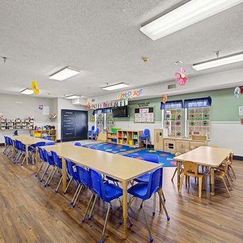 Sully Station KinderCare - Child Care & Day Care Near Me - Centreville, Virginia