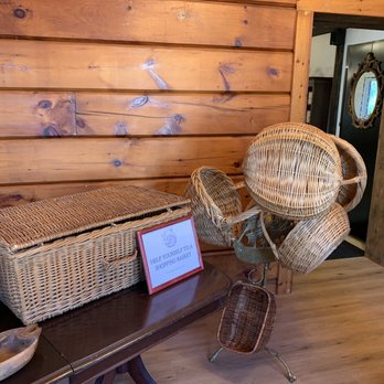 Fresh Heads Farm Shop - wickers and baskets - Farmers Market Near Me - Markham, Ontario Fresh Heads Farm Shop - wickers and baskets - Farmers Market Near Me - Markham, Ontario