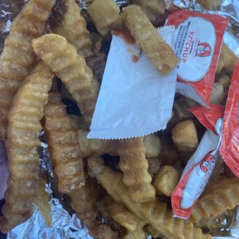 The Heights Dominican Kitchen - Burnt fries - Food Trucks Near Me The Heights Dominican Kitchen - Burnt fries - Food Trucks Near Me