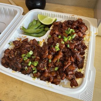 Oori Triangles - Spicy pork plate - Korean Near Me - Oakland, California Oori Triangles - Spicy pork plate - Korean Near Me - Oakland, California