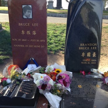 Lake View Cemetery  - Bruce Lee and his son's grave on a daily Monday afternoon. - Funeral Services & Cemeteries Near Me - Seattle, Washington