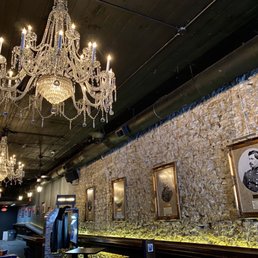 Main bar