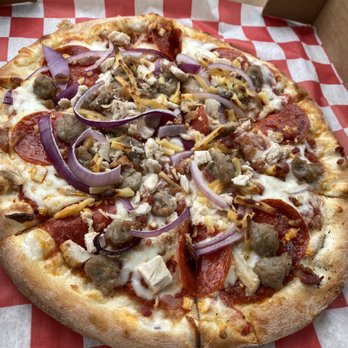 BurnBox Pizza - Traditional w/ red sauce - Pizza Near Me - Kettering, Maryland
