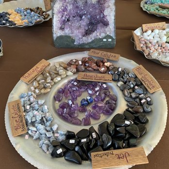 Starlight Intuitive - Amethyst, quartz, calcite, sapphire, jet - Reiki Near Me Starlight Intuitive - Amethyst, quartz, calcite, sapphire, jet - Reiki Near Me