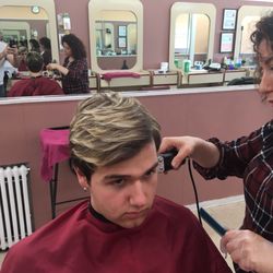 One of the best haircut and hair light by Marina