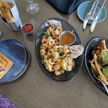 Barrel & Brews - Grilled cheese, calamari, Harami fries. Yummy! - Coffee & Tea Near Me - Dana Point, California