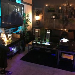 Lukeatmyart - Waiting area for friends and family, large tv, and loads of art to enjoy
