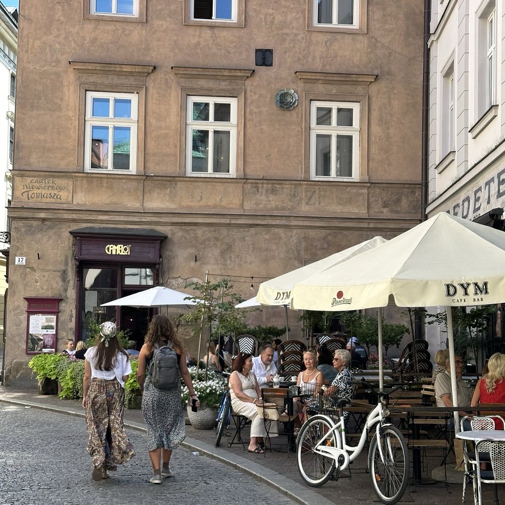 Camelot Cafe - Camelot - Cafes Near Me - Kraków, Massachusetts
