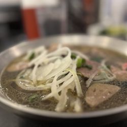 Pho Aimie - Pho Dac Biet (Special Combination Beef Noodle Soup)