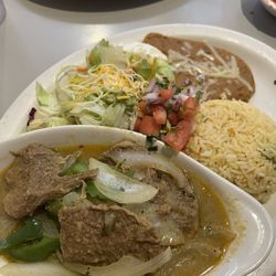 El Cuscatleco - Bistec Encebollado