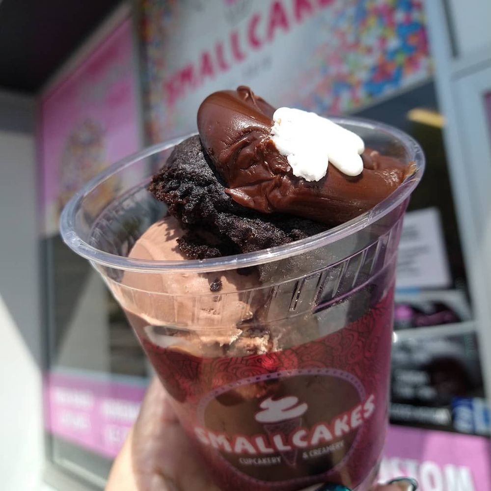 Smallcakes - Syosset - a chocolate ice cream sundae - Cupcakes Near Me - Syosset, New York Smallcakes - Syosset - a chocolate ice cream sundae - Cupcakes Near Me - Syosset, New York