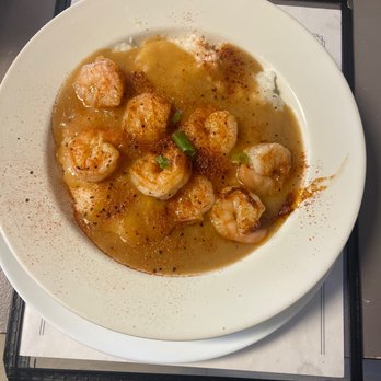 The Yellow Bee - Shrimp and grits - Breakfast & Brunch Near Me - Hinesville, Georgia