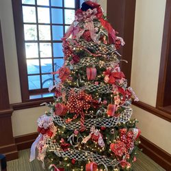 Dosher Memorial Hospital - A little cheer well needed and beautifully decorated