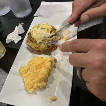 Austin Fish & Seafood - Crab Cake Burger - Seafood Near Me - Austin, Arkansas
