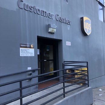 UPS Customer Center - Entrance - Shipping Centers Near Me - San Francisco, California UPS Customer Center - Entrance - Shipping Centers Near Me - San Francisco, California