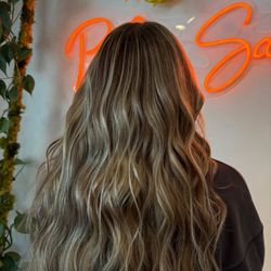 BLUR Salon