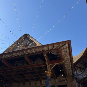 Shakespeare's Globe Theatre - Performing Arts Near Me - Bankside, XGL Shakespeare's Globe Theatre - Performing Arts Near Me - Bankside, XGL