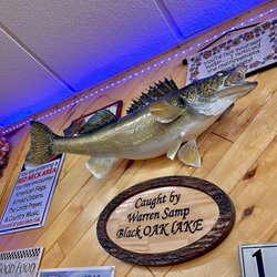 Pine Cone Cafe - Are you really up north if there isn't a fish on the wall?