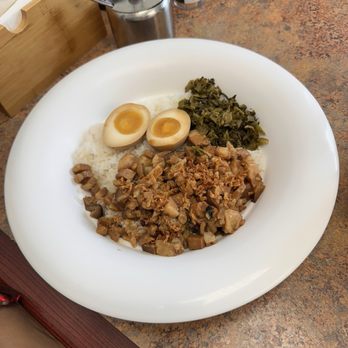 Falls Best - Signature Taiwan-Style Braised Pork on Rice / 招牌台湾卤肉饭 - Chinese Near Me - Niagara Falls, Ontario Falls Best - Signature Taiwan-Style Braised Pork on Rice / 招牌台湾卤肉饭 - Chinese Near Me - Niagara Falls, Ontario