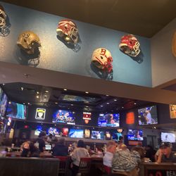 Blue Moose Burgers & Wings - Inside view