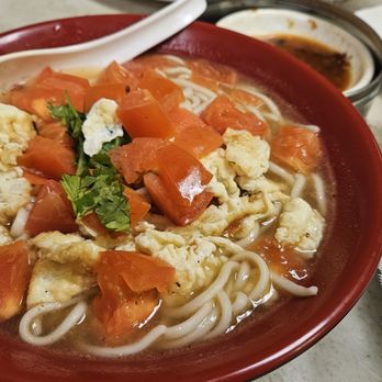 Jewel’s Noodle Kitchen - Tomato egg noodles soup - Chinese Near Me - Tucson, Arizona Jewel’s Noodle Kitchen - Tomato egg noodles soup - Chinese Near Me - Tucson, Arizona