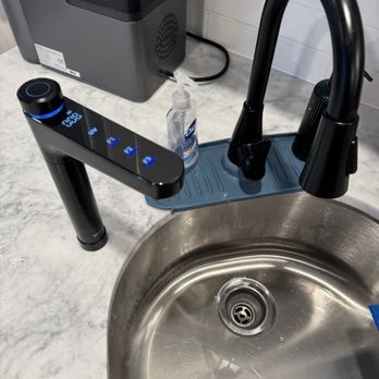 Vetal Handyman - Faucet installation (left) - Handyman Near Me Vetal Handyman - Faucet installation (left) - Handyman Near Me