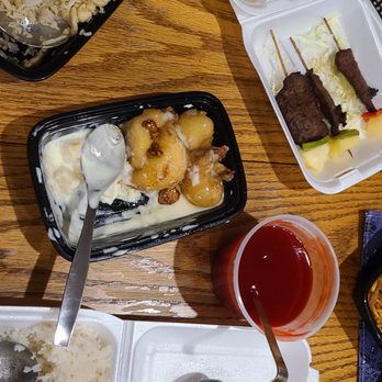 Chin Chin - Small portions, weird sauces, overall very unappetizing food. - Chinese Near Me - Sparks, Nevada