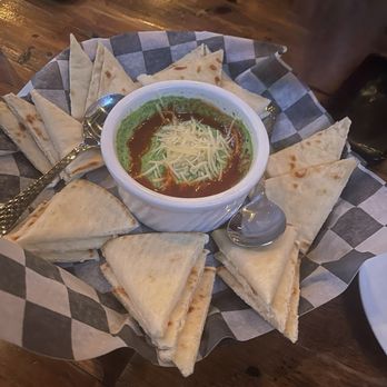 Crosstown Pub & Grill - Spinach dip - New American Near Me - Cary, North Carolina