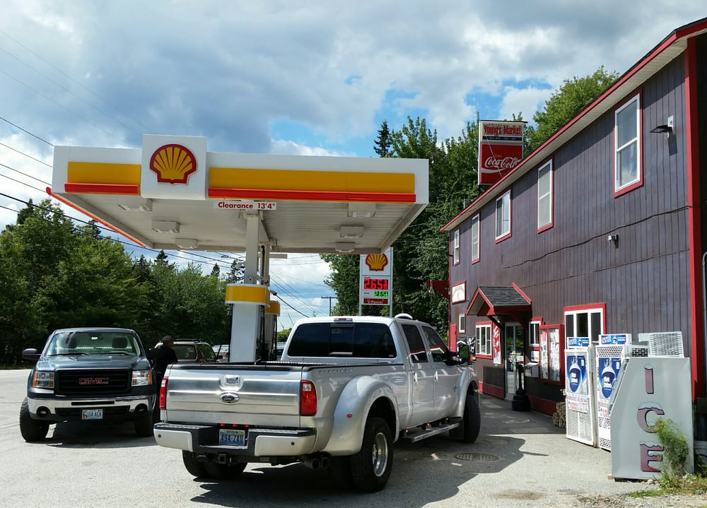 YOUNG’S MARKET Updated September 2024 130 US 1, Gouldsboro, Maine