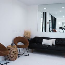 Volume Salon - Volume Salon Waiting area Houston Webster Hair Salon