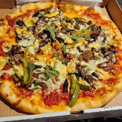 Dominic's - Garden Pizza