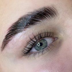 Brow Lash Combo (brow lamination, tint and wax paired with a lash lift and tint!)