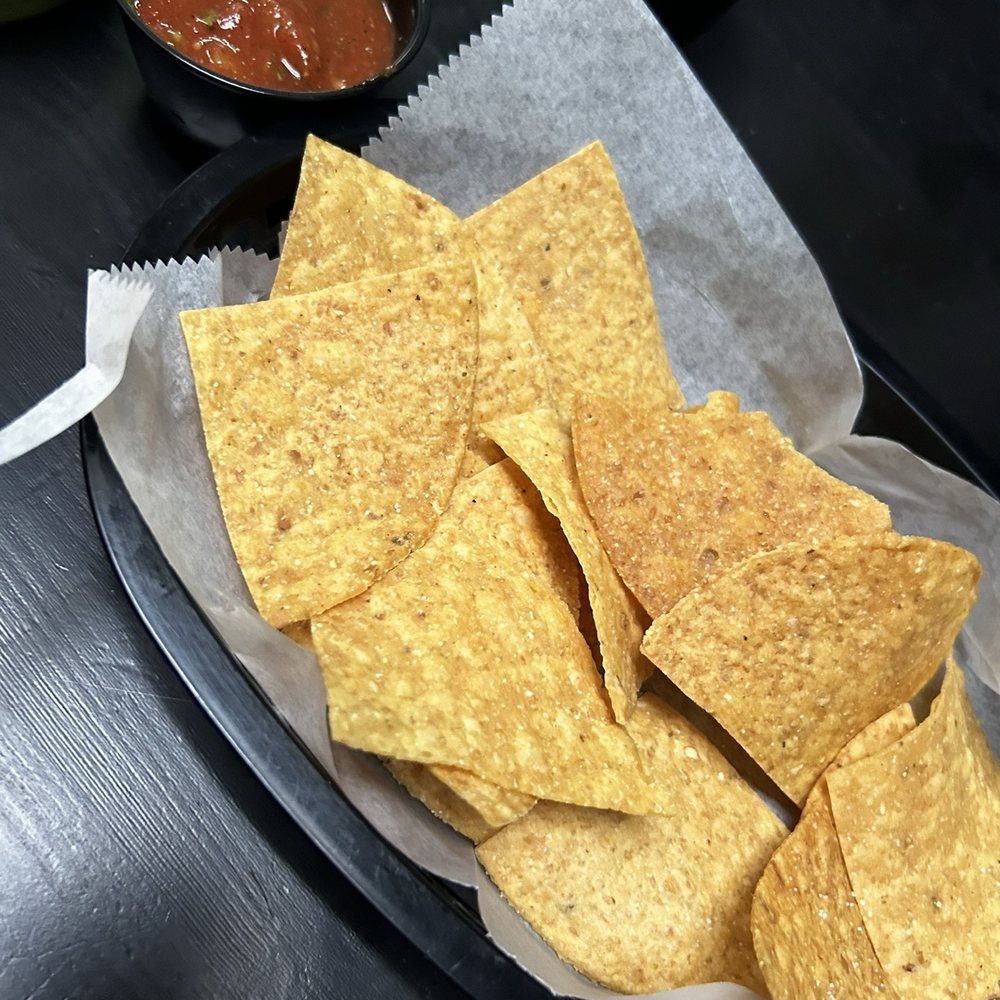 Chips and salsa Chips and salsa
