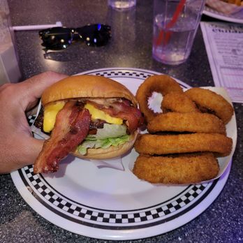 Cool Cat Cafe - Bogy Burger. Cooked perfectly, the toppings and the flavors made this an outstanding choice. - American Near Me - Pismo Beach, California Cool Cat Cafe - Bogy Burger. Cooked perfectly, the toppings and the flavors made this an outstanding choice. - American Near Me - Pismo Beach, California
