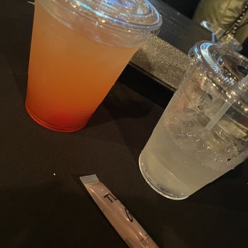 DUO Restaurant & Spirits - Lounges Near Me - Southfield, Michigan