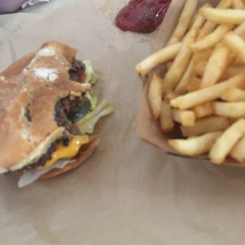 Gil's Broiler & Manske Roll Bakery - Burgers - Burgers Near Me - San Marcos, Texas Gil's Broiler & Manske Roll Bakery - Burgers - Burgers Near Me - San Marcos, Texas