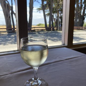 Mezza Luna Restaurant - Italian Near Me - Half Moon Bay, California