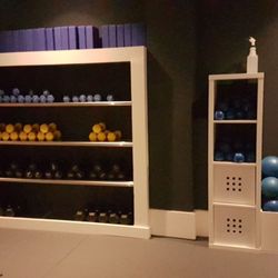 Oxygen Yoga and Fitness - Weights