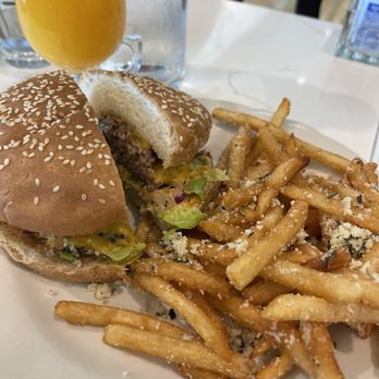 Bradford House - Hotels Near Me - Oklahoma City, Oklahoma