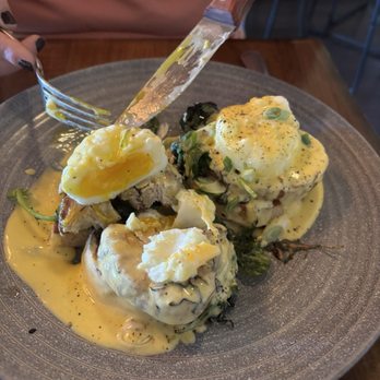 Duza's Kitchen - Eggs Benedict - Breakfast & Brunch Near Me - Payson, Arizona
