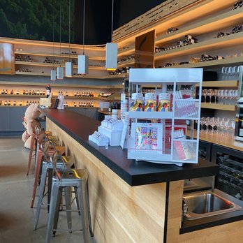 L'Experience Paris - Bellevue - Bakeries Near Me - Bellevue, Washington