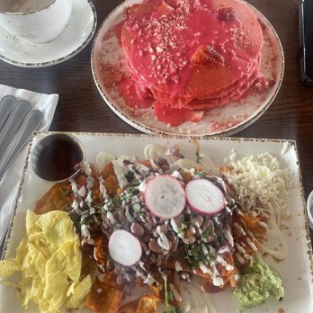 Madres Brunch - Breakfast & Brunch Near Me - Bellflower, California Madres Brunch - Breakfast & Brunch Near Me - Bellflower, California