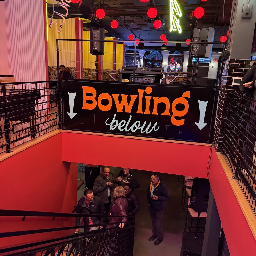 San Pedro Social - Bowing below sign! - Bowling Near Me - San Jose, California San Pedro Social - Bowing below sign! - Bowling Near Me - San Jose, California