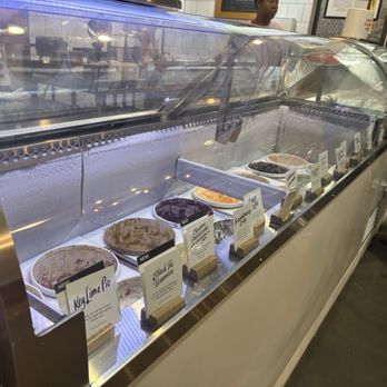 Jeni's Splendid Ice Creams - Flavor options - Ice Cream & Frozen Yogurt Near Me - Atlanta, Georgia Jeni's Splendid Ice Creams - Flavor options - Ice Cream & Frozen Yogurt Near Me - Atlanta, Georgia